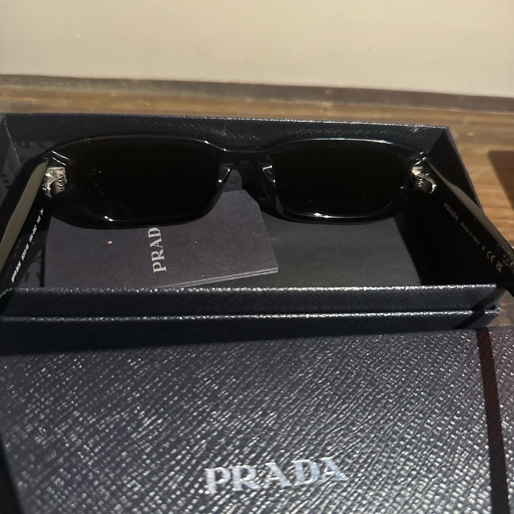 Prada Black Sunglasses - Picture 4 of 5